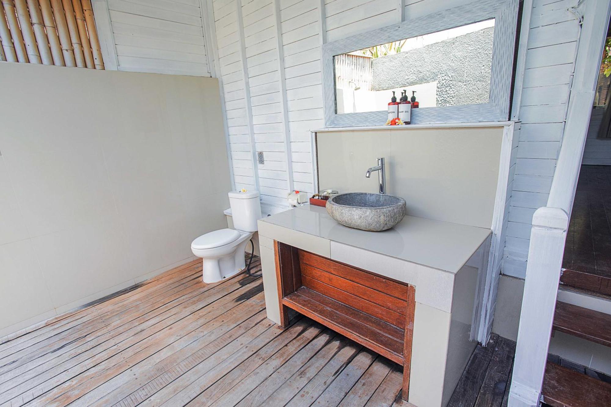 Koji Garden Huts Hotel Нуса Лембонган Екстериор снимка