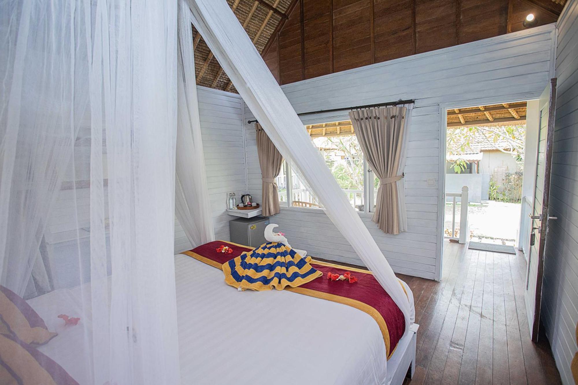 Koji Garden Huts Hotel Нуса Лембонган Екстериор снимка