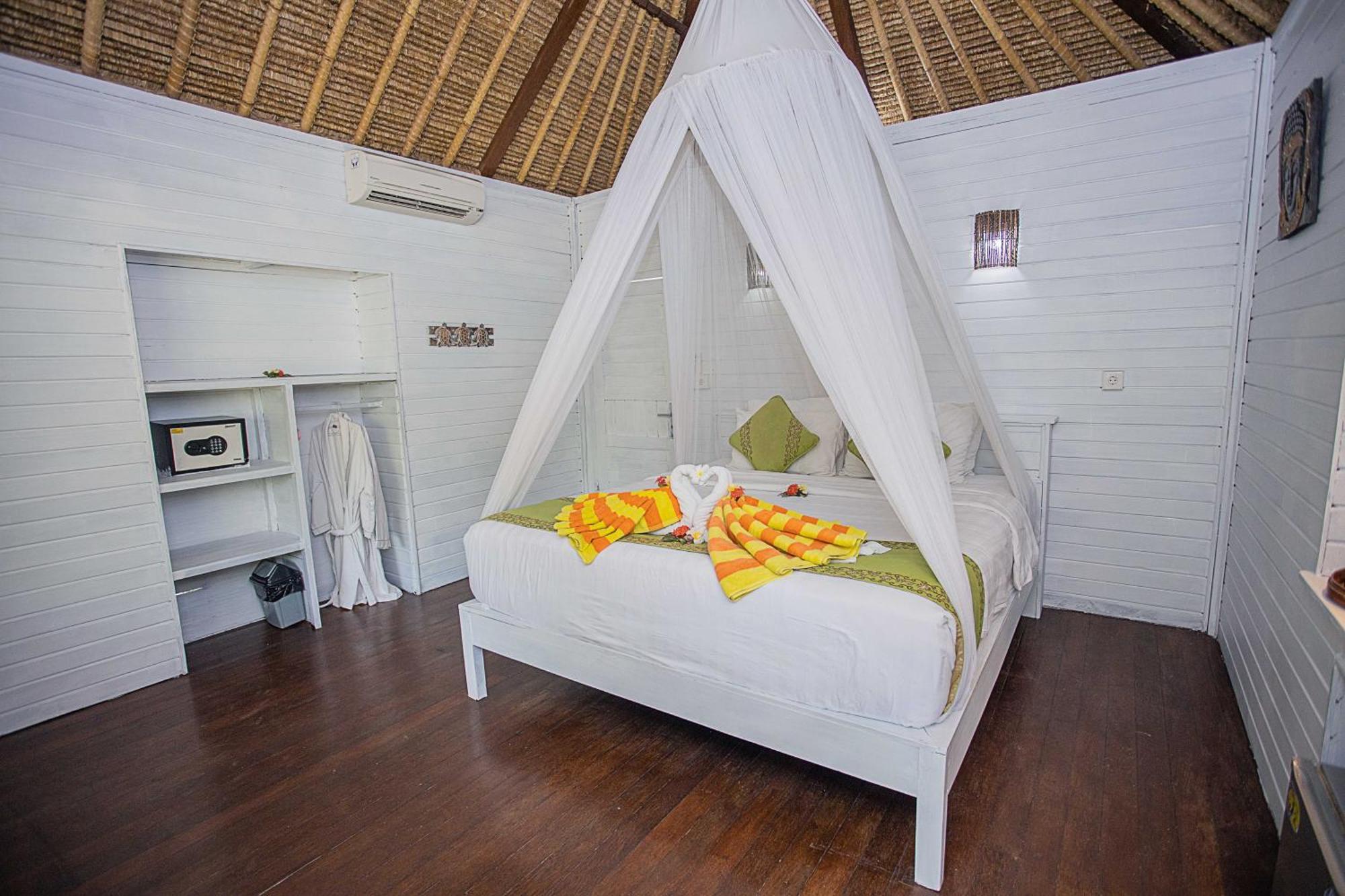 Koji Garden Huts Hotel Нуса Лембонган Екстериор снимка