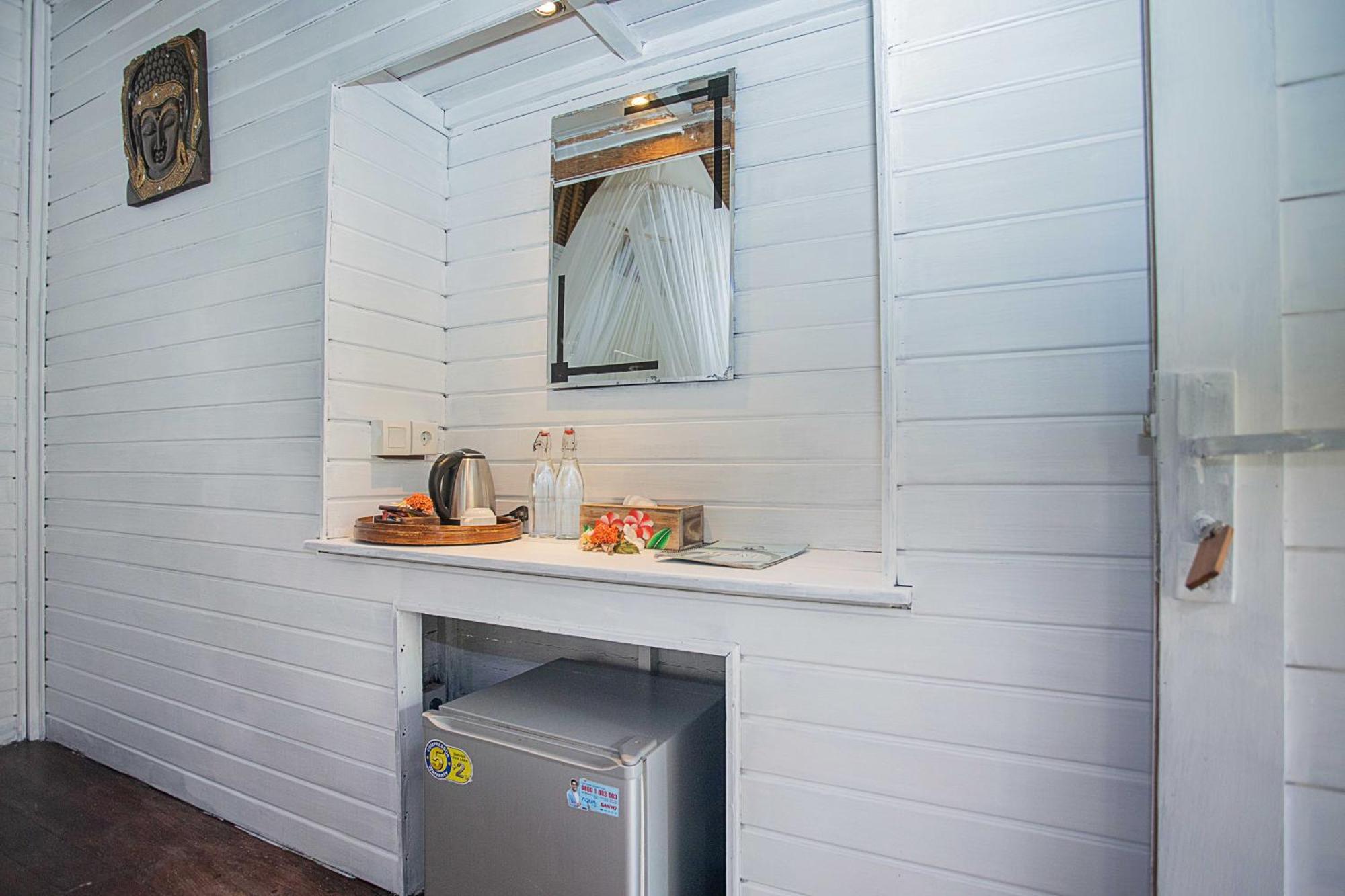 Koji Garden Huts Hotel Нуса Лембонган Екстериор снимка